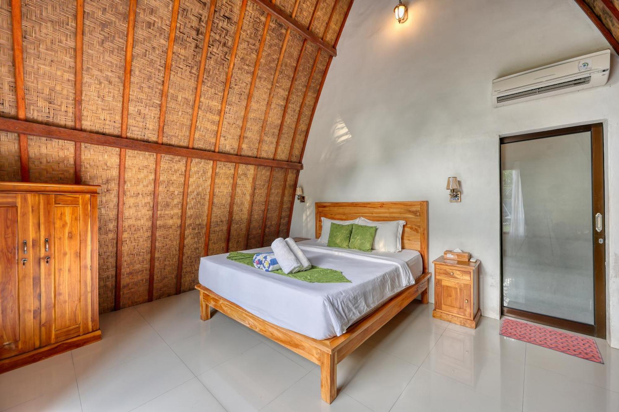 Puri Garden Penida Hotel Toyapakeh Room photo