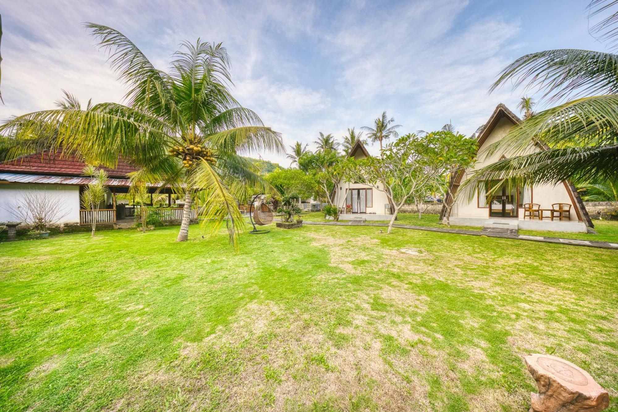 Puri Garden Penida Hotel Toyapakeh Exterior photo