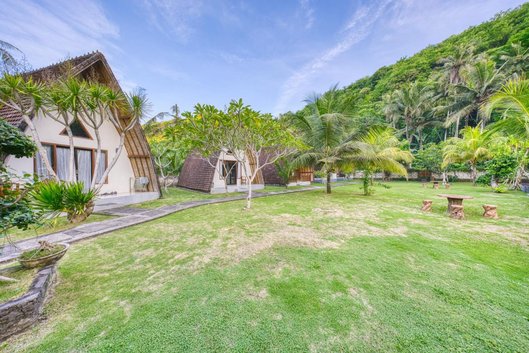 Puri Garden Penida Hotel Toyapakeh Exterior photo